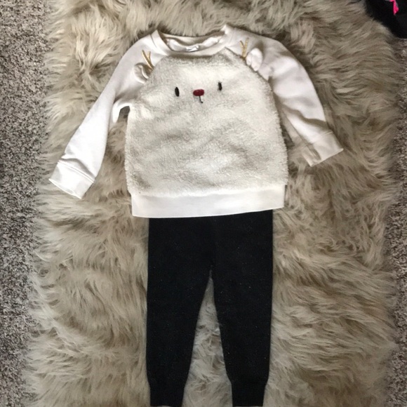 GAP Other - Gap outfit set 18-24 months